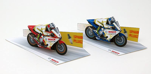 Papercraft imprimible y armable de motos GP. Manualidades a Raudales.